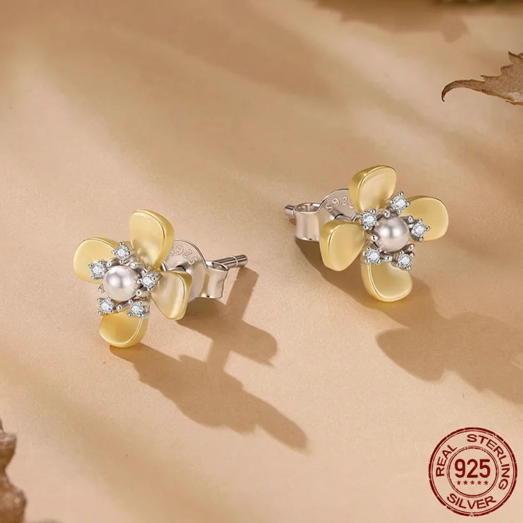 Orecchini a Bottone in Argento Sterling 925 con Cristallo a Forma di Osmanto Placcato Oro Bianco