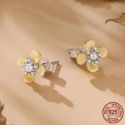 Orecchini a Bottone in Argento Sterling 925 con Cristallo a Forma di Osmanto Placcato Oro Bianco